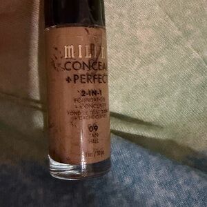 Milani Conceal + Perfect 2-in-1 Foundation in Tan